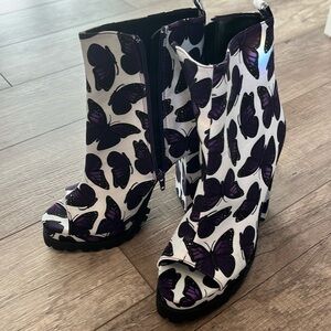 Mara Butterfly High Heel Boots Size 6